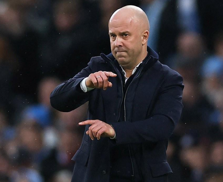 利物浦賽季困境與前景：競爭、信任與變革的交織