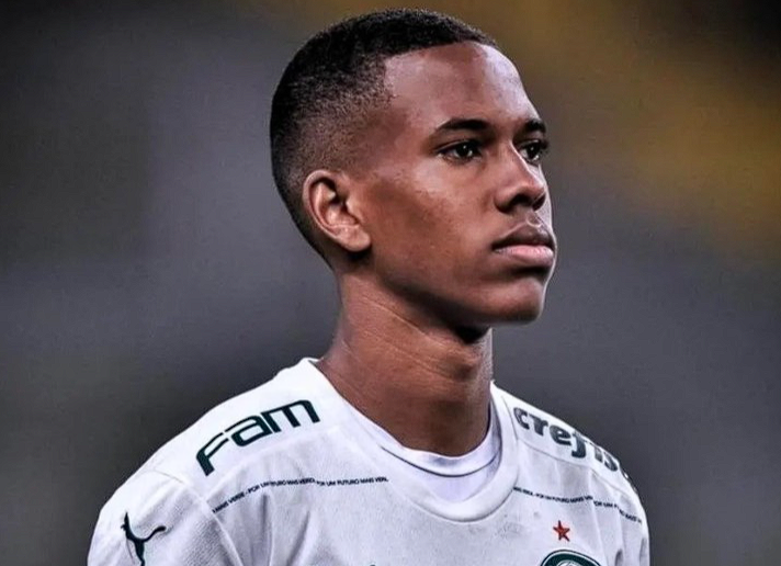 埃斯特旺與恩德里克：昔日隊(duì)友閃耀五大聯(lián)賽，今朝各展鋒芒